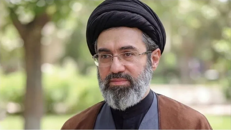 Un general del CGRI revela por qué el líder supremo de Irán no aparece en público