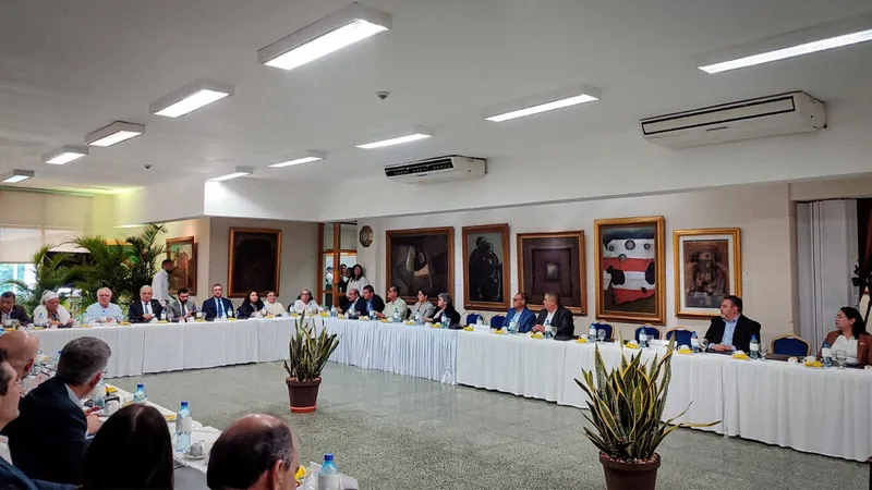 Asamblea Nacional de Nicaragua presenta al sector económico propuesta de reformas constitucionales
