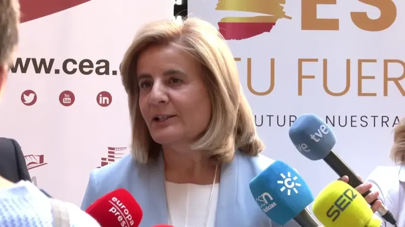 Muere Fátima Báñez, exministra de Trabajo que viajaba en uno de los dos trenes accidentados