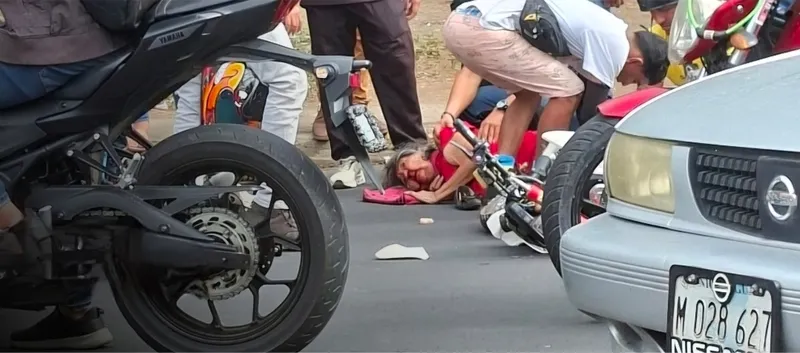 Anciana muere tras ser atropellada en Rubenia por un repartidor en moto