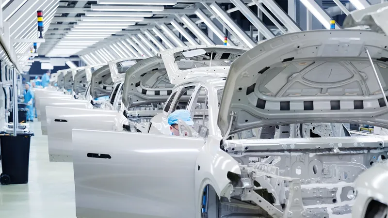 China encuentra en España la fórmula perfecta para esquivar los aranceles: el SUV electrificado de Leapmotor ya sale de Zaragoza