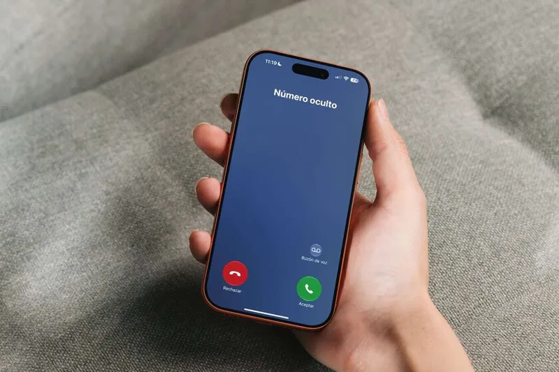 La OCU advierte: "El 98% de los consumidores sigue recibiendo llamadas no deseadas". Por qué ni Apple ni las operadoras han acabado con ellas