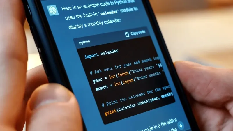 ChatGPT estrena una función para bloquear conversaciones con PIN y ocultarlas del historial: así funciona