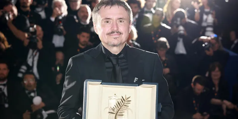 Cristian Mungiu conquista Cannes 2026 con la poderosa “Fjord”
