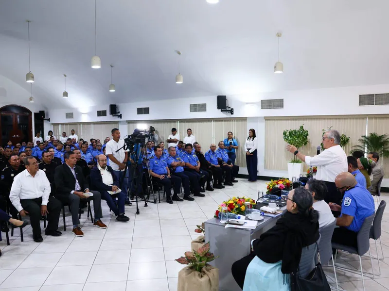 Policía Nacional reitera lealtad y compromiso con la Constitución y sus reformas
