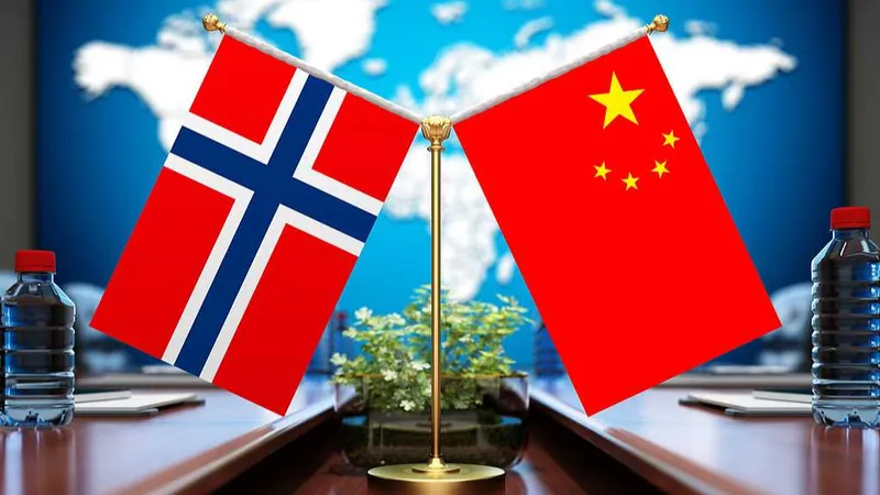 El presidente chino, Xi Jinping, felicita al rey noruego, Haakon VIII, por su ascensión al trono