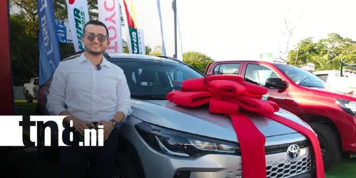 ¡Puma PRIS cumplió sueños! Taxista granadino ganó la última Toyota Hilux 4×4