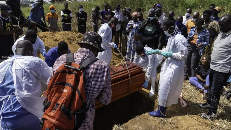 Ascienden a 635 los casos de ébola en el Congo y a 127 los fallecidos