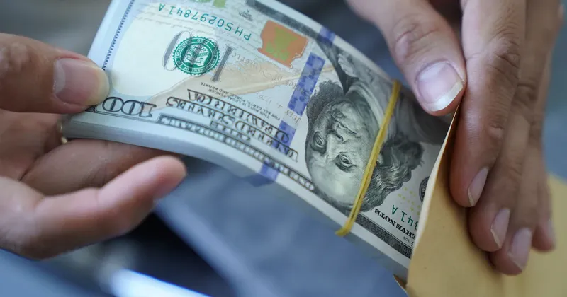 El dólar gana atractivo mientras los bonos de EE. UU. enfrentan la presión de los altos rendimientos