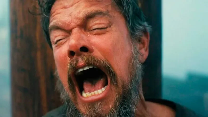"Pensé que estaba teniendo una mala experiencia en el baño": los gritos de Matt Damon que confundieron a Robert Pattinson en el rodaje de 'La Odisea'