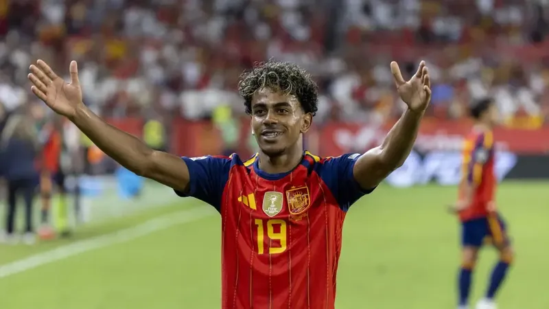 La España de Lamine Yamal sigue de fiesta en Sevilla