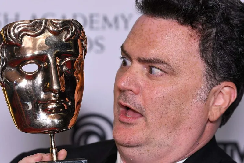 "Asha no va a pegarle un tiro a mi perro", dice Tim Schafer tras confesar que Xbox "cambió su misión" con Game Pass