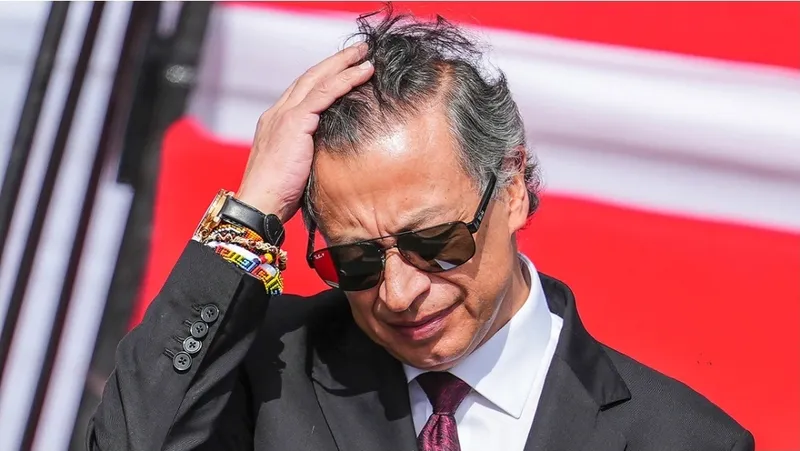 Petro comenta su viaje a la isla: “Quiero desde Cuba oponerme a una guerra en el Caribe”