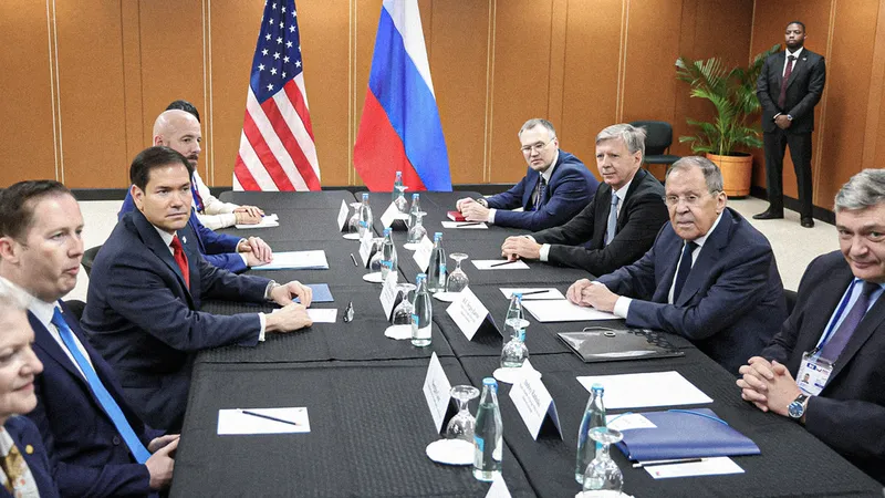 Rusia y Estados Unidos reabren contactos de alto nivel en Nueva York
