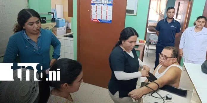 Mi Hospital en Mi Comunidad llega al barrio El Riguero
