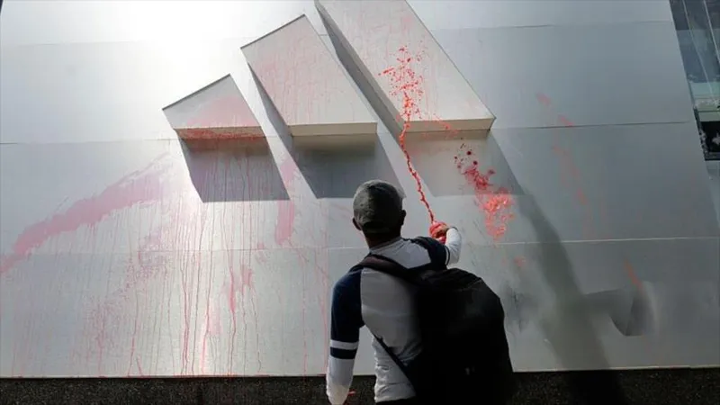 Activistas denuncian a Adidas en México por campaña con exsoldado israelí