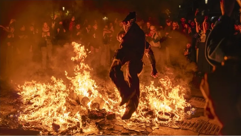 Francia apunta a las redes sociales en medio de las masivas protestas: ¿qué sigue?