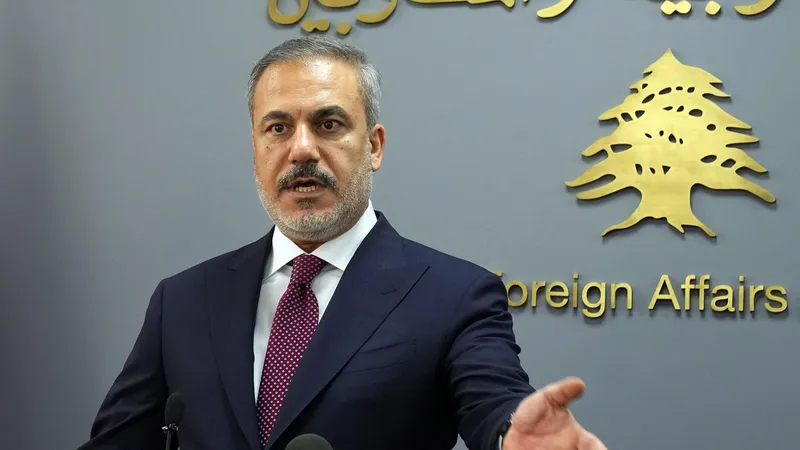 Israel "se convirtió en un problema global", afirma el canciller de Turquía