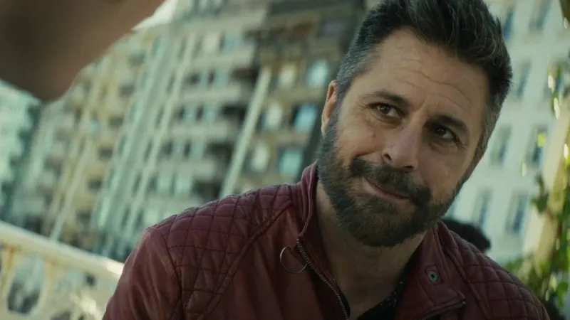 La película escrita hace 11 años que demuestra que la picaresca española no cambia: "Seguimos con los mismos ladrones y los mismos mangantes"