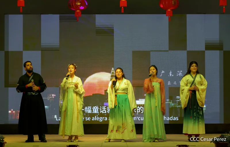 Grupo Hunan participa en Festival del Medio Otoño 2026