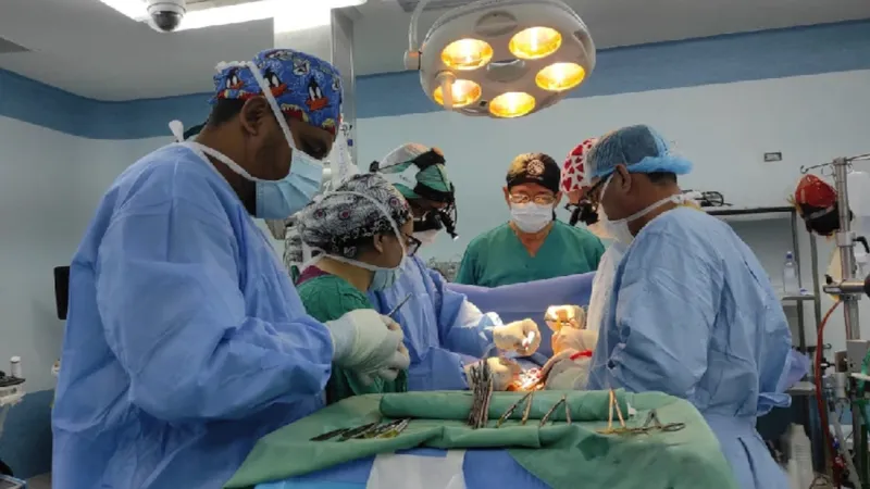 Especialistas nicaragüenses desarrollan jornada de cateterismos cardíacos en León