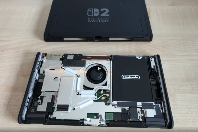 Remplazar la batería de la nueva Nintendo Switch 2 es más fácil que nunca: nueve tornillos te separan de ello