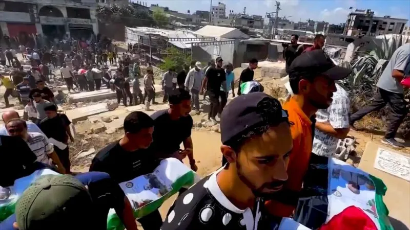 Gaza recuerda a sus víctimas tres años después del 7 de octubre