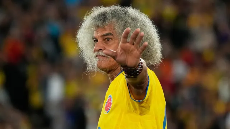El “Pibe” Valderrama se despidió de su icónica cabellera