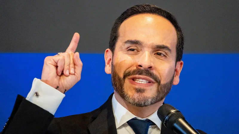 Un revés judicial obliga a De la Espriella a pedir disculpas