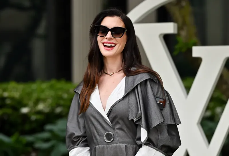 ¡Anne Hathaway está embarazada! La actriz anunció que espera a su tercer hijo a los 43 años