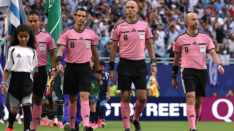 Aparecieron los árbitros rosas del Mundial