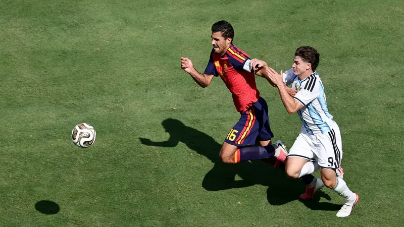 A Julián le 'gusta' el fichaje de Rodri por el Barça