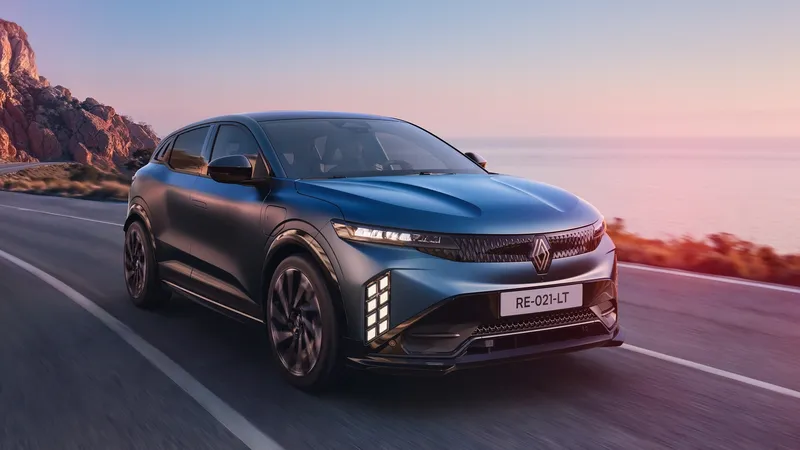 Desde 28.670 € y con hasta 500 km de autonomía: ya te puedes comprar el coche eléctrico más moderno de Renault