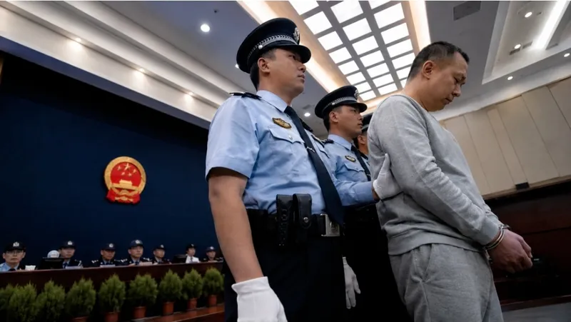 Dictan en China la condena de muerte para un exfuncionario por aceptar sobornos