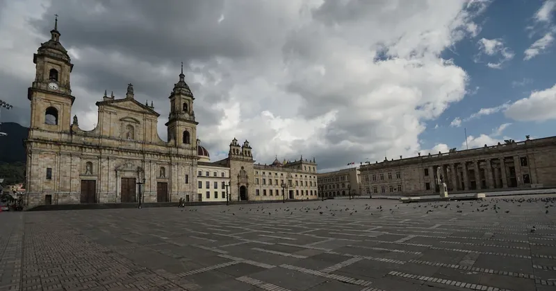 Informalidad laboral sigue latente en Colombia: las propuestas de Iván Cepeda, Paloma Valencia y Abelardo De La Espriella
