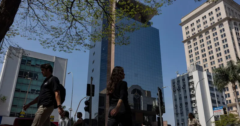 Mala experiencia con pagos internacionales puede alejar a pymes de bancos en Latam: estudio
