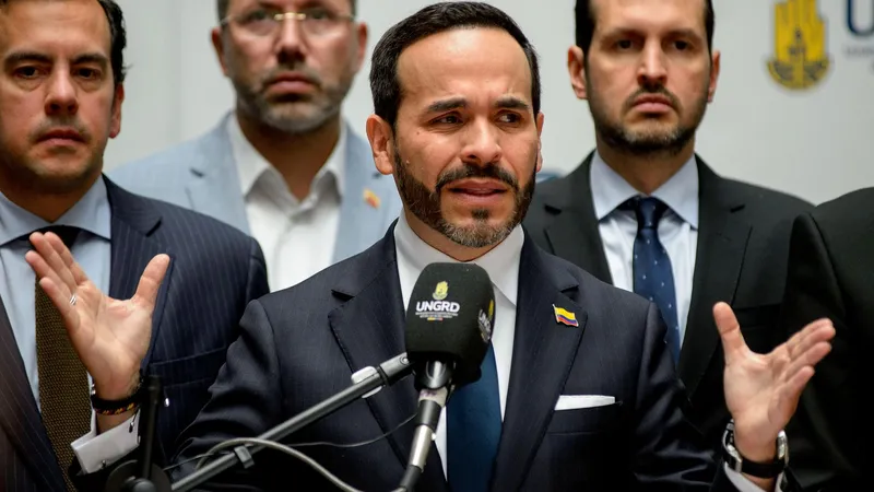 "Le saldrá caro a los narcoterroristas": De la Espriella condena ataques con drones en Colombia