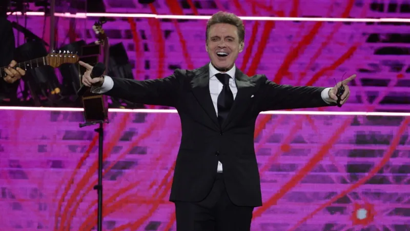 Luis Miguel se transforma: cambia de look tras los problemas cardíacos que lo tuvieron en el hospital
