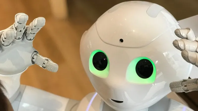 Los chatbots ya pueden escucharnos, aconsejarnos y hacernos compañía, pero hay algo de las relaciones humanas que nunca van a poder copiar
