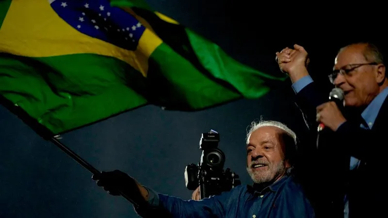 Brasil al mando de Lula podría "contener el avance imperialista de EEUU" en América Latina