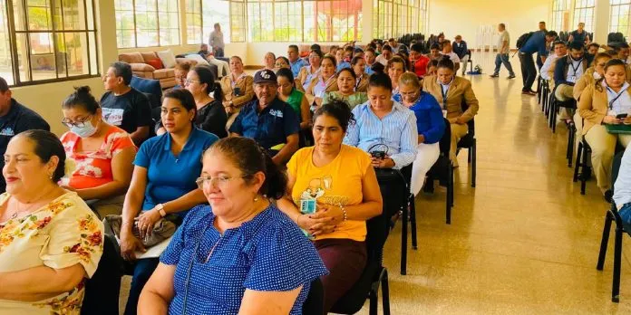 Trabajadores del Estado respaldan reformas constitucionales durante consulta nacional
