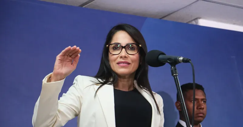 Quién es Luisa González, la dirigente correísta y excandidata presidencial que fue detenida
