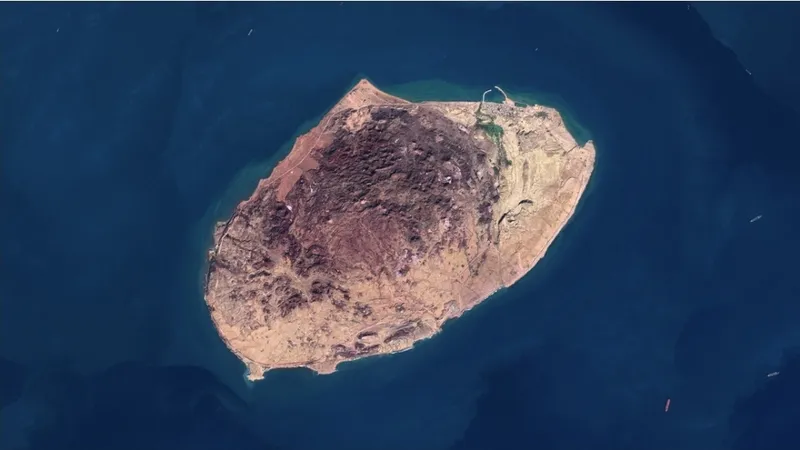 Un ataque de EE.UU. contra una isla iraní deja muertos y heridos