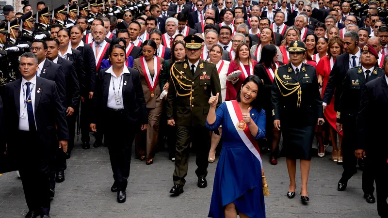 Keiko Fujimori arranca su mandato en Perú con 60% de aprobación, según encuesta