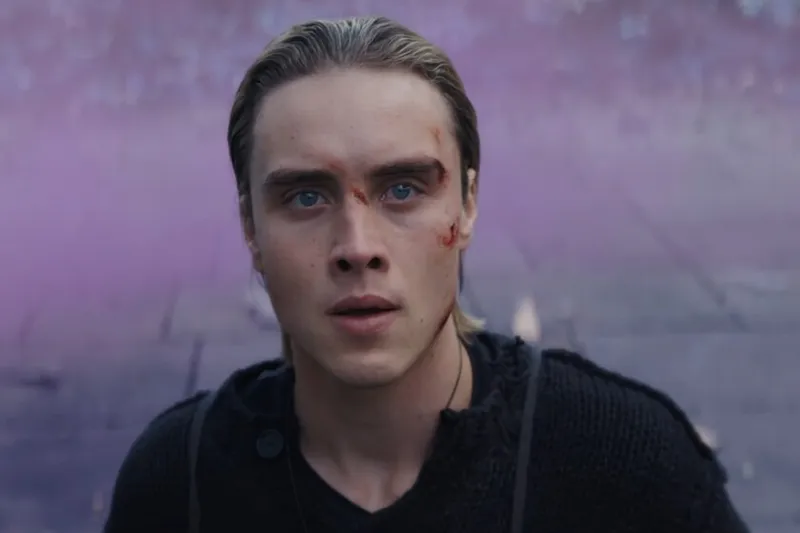 Los juegos del hambre: Amanecer en la cosecha acaba de enseñar su segundo tráiler y Haymitch ya no parece el mismo