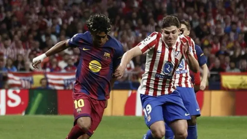 En Argentina dan por hecho el acuerdo entre Julián Álvarez y el FC Barcelona