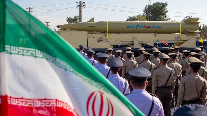Irán promete "venganza segura e inminente" al ataque de EE.UU. contra sus fuerzas terrestres
