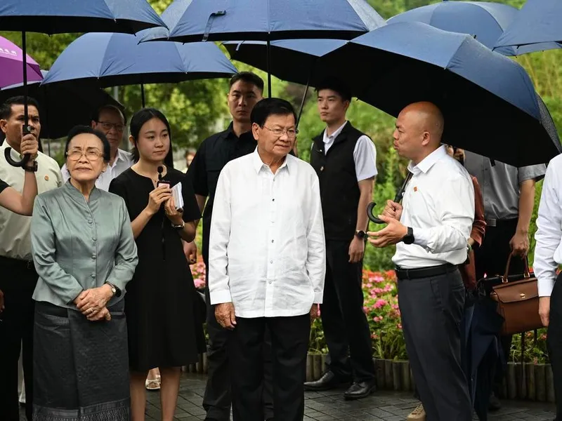 Presidente de Laos visita Zhejiang para conocer prácticas de desarrollo verde de China