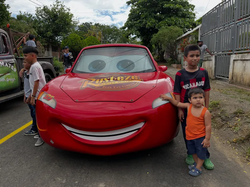 Managua: el Rayo Mcqueen visita el barrio Carlos Núñez