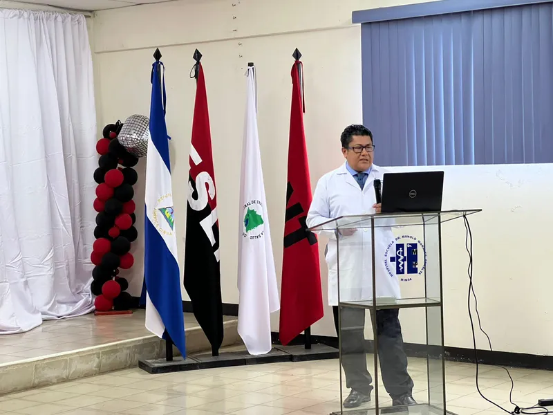 Especialistas fortalecen conocimientos sobre enfermedades pleurales